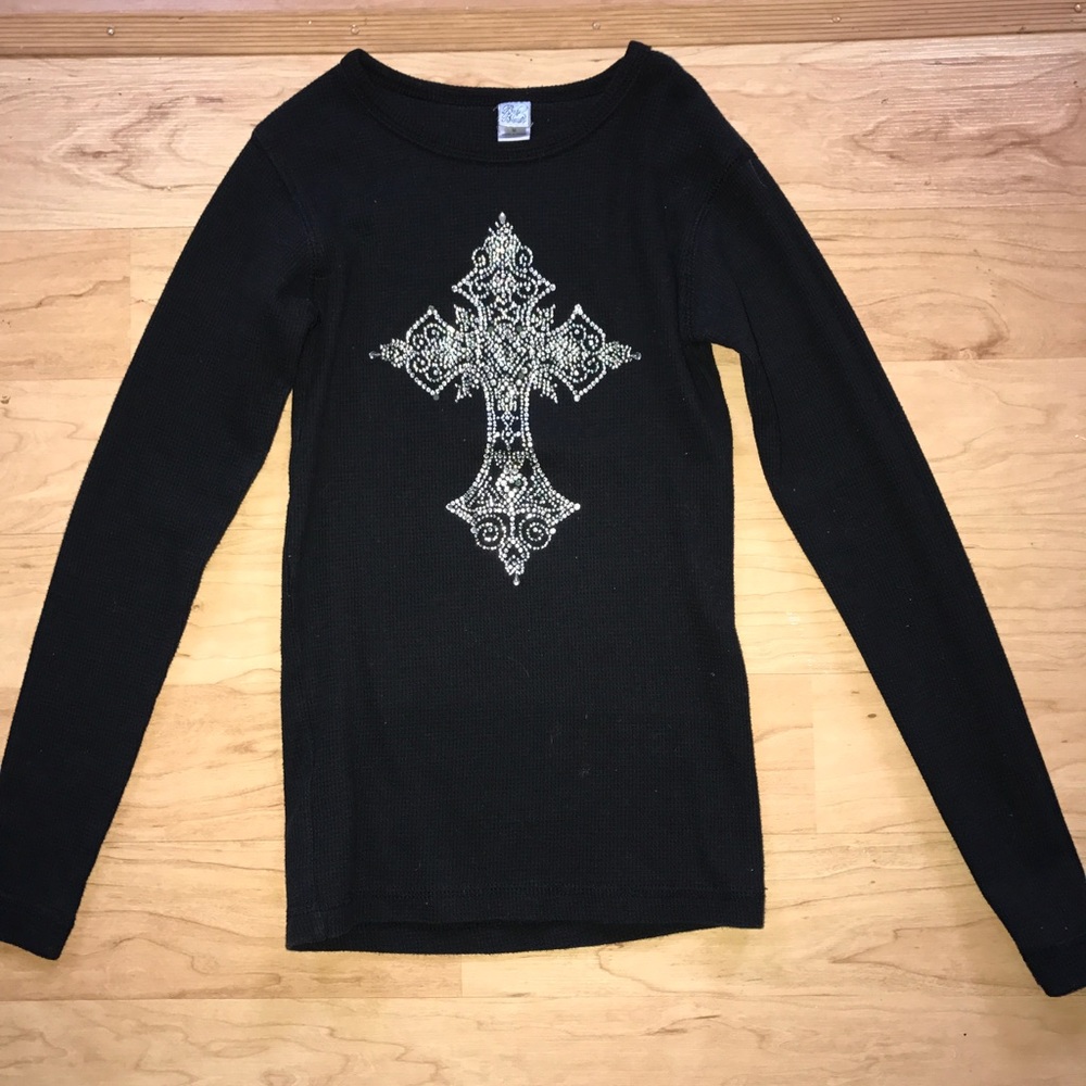 Girls top size medium fits like a 10